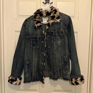 Women’s Tru Luxe Jeans Denim Jacket with Faux Fur